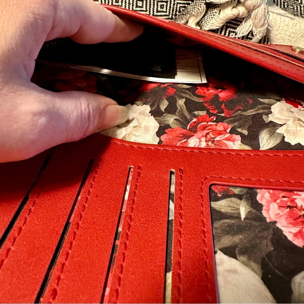 Darth Vader Star Wars Cream and Red Floral Wallet Disney Loungefly Collectible - Picture 13 of 15